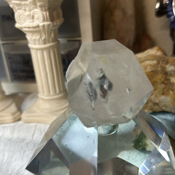 Natural quartz phantom, rainbows, crystal points,4" long 46mm 275g - Picture 2 of 5